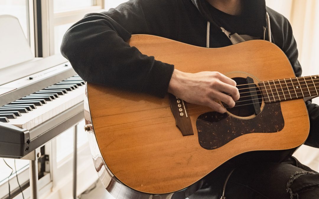 DO I NEED MY OWN GUITAR TO START LEARNING?